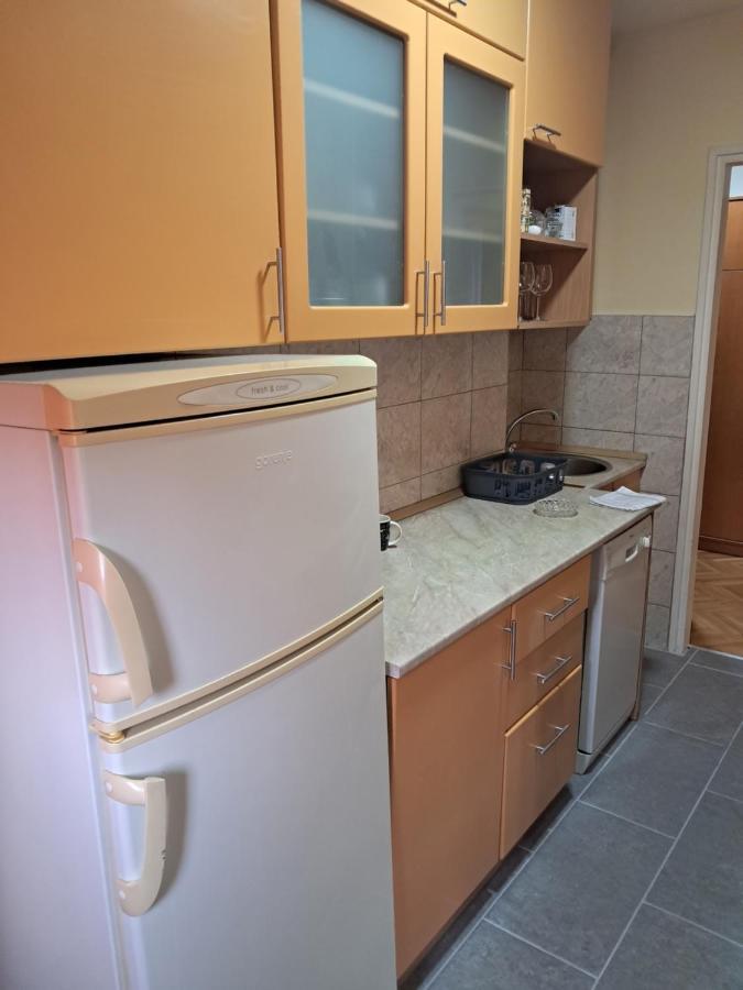 2e Apartment